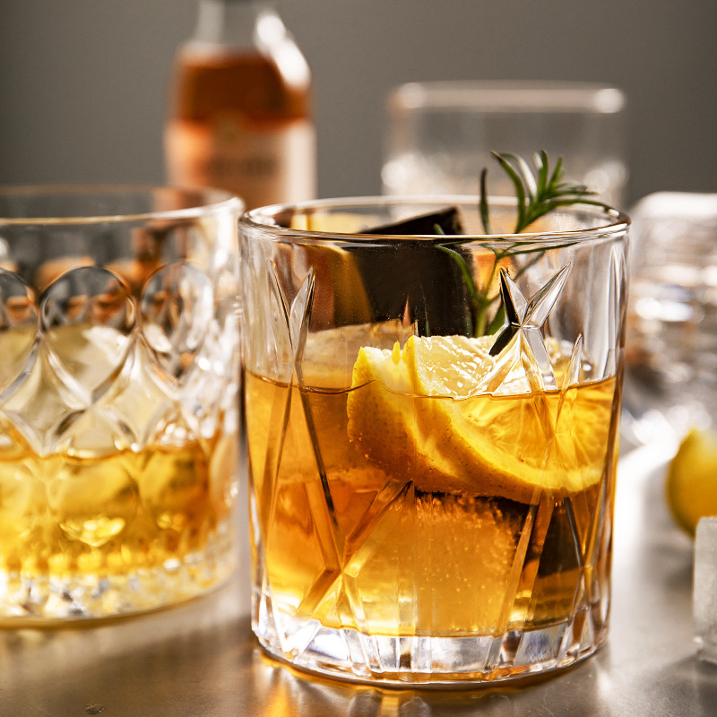 Crystal Glass Whisky Cups 340 ml en diseño de lujo