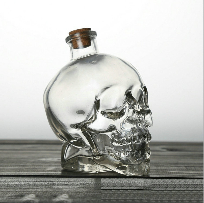 Botella de cráneo de vidrio